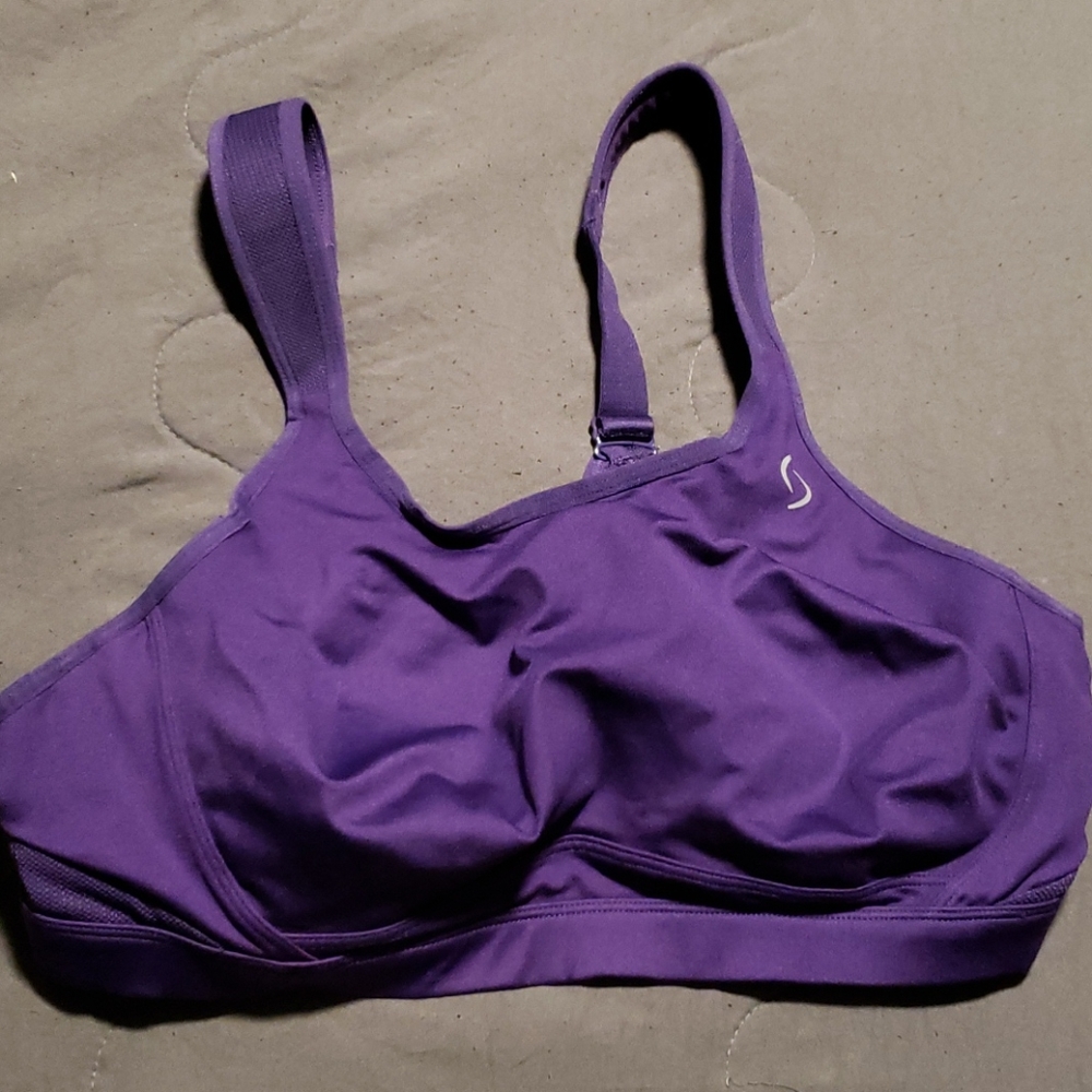 38C Moving Comfort sports bra